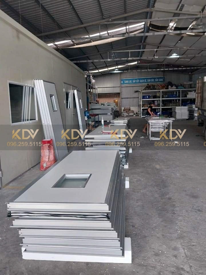 Cấu tạo và thiết kế cơ bản của cửa đi 1 cánh panel
